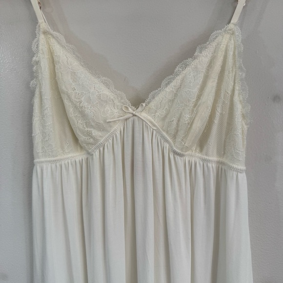 EBERJEY~ Mia Slip Chemise dress in Ivory Cream Size Medium - Picture 5 of 14